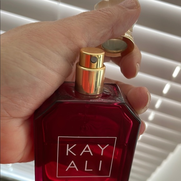 KayAli Lovefest Burning Cherry Eau de Parfum - Picture 4 of 11